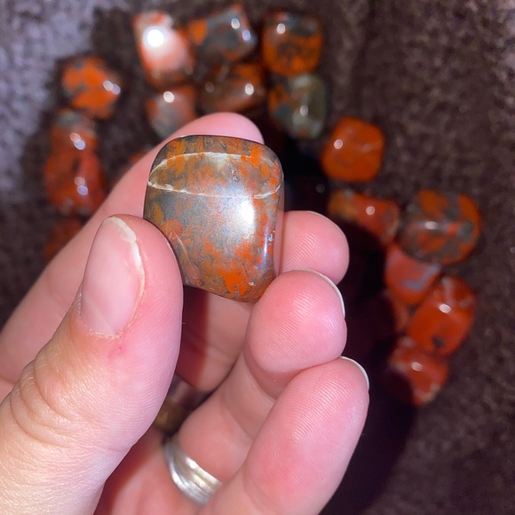 Assorted Red Bloodstone tumble stone - Picture 6 of 7